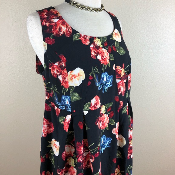 H&M Maternity Black Floral Dress - Picture 3 of 4